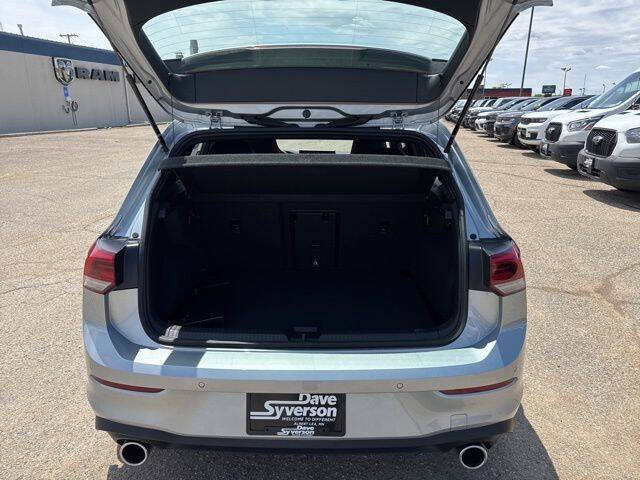 2025 Volkswagen Golf GTI SE