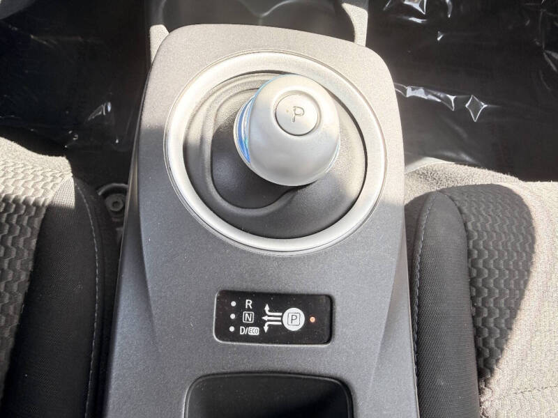 2013 Nissan LEAF S