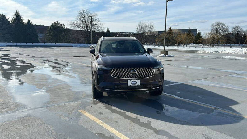 2026 Volvo XC90 B5 Core