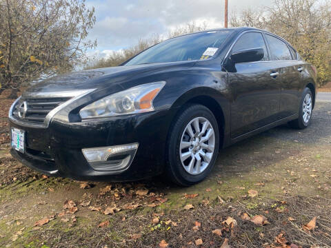 2013 Nissan Altima for sale at M AND S CAR SALES LLC in Independence OR