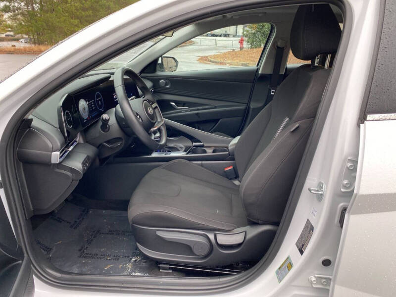 2024 Hyundai Elantra SEL