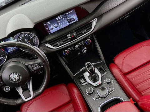 2022 Alfa Romeo Stelvio Sprint