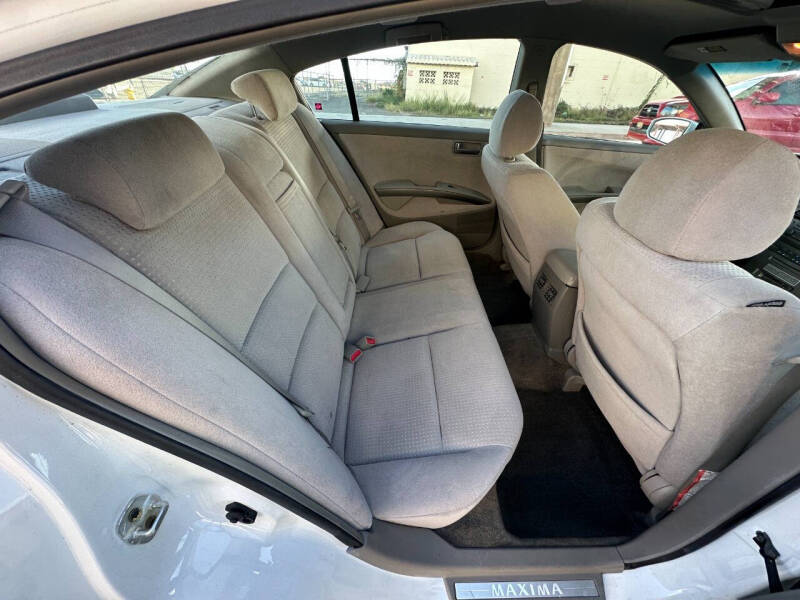 2004 Nissan Maxima 3.5 SE