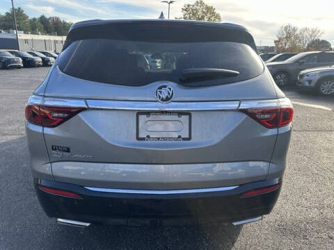 2024 Buick Enclave Essence