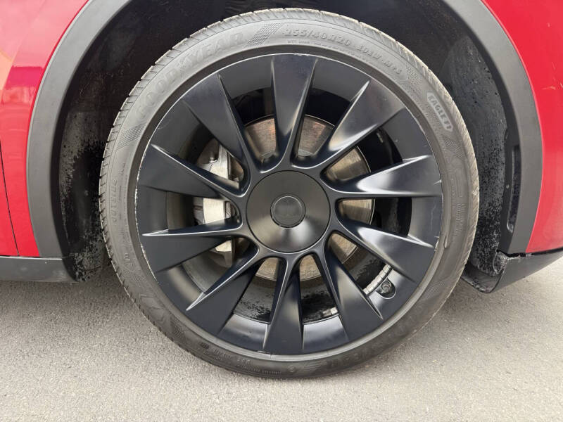 2023 Tesla Model Y Long Range