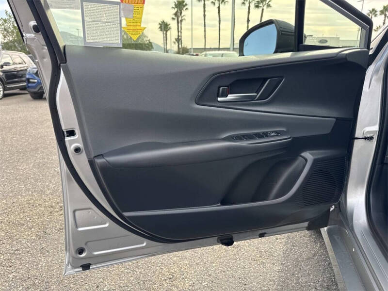 2024 Toyota Prius XLE