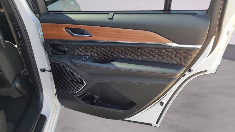 2026 Jeep Grand Cherokee L Summit