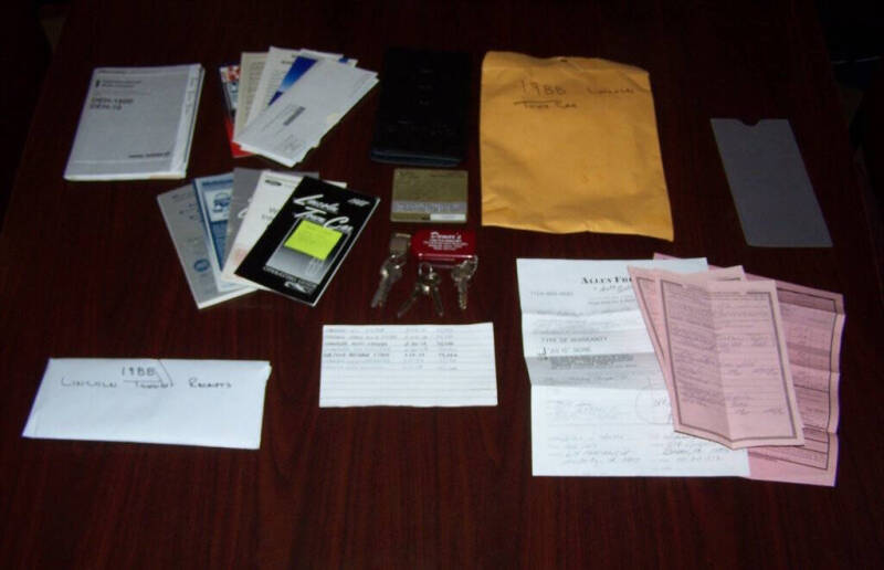 1988 Lincoln Town Car Signature