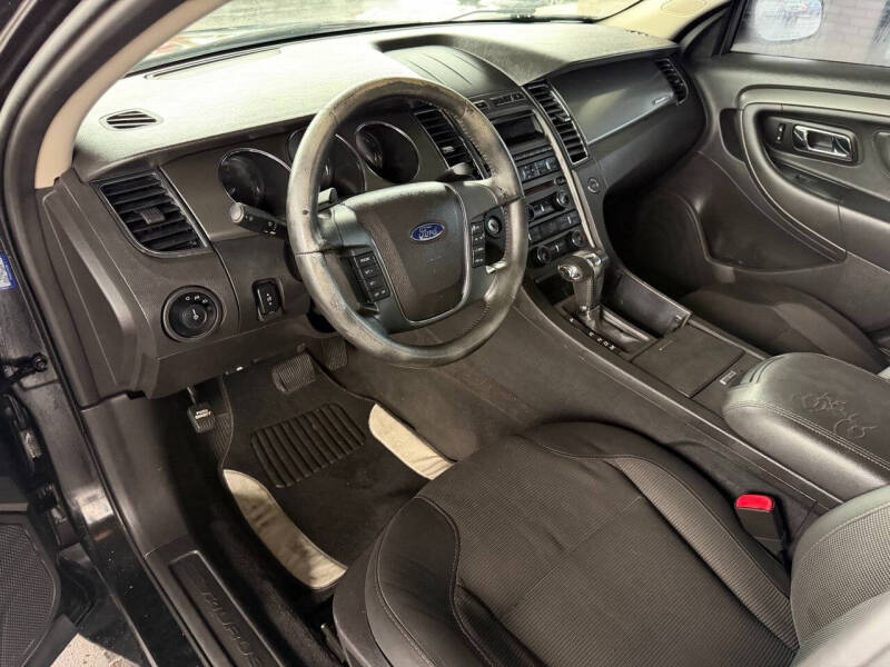 2010 Ford Taurus SEL