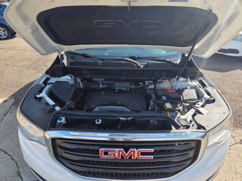 2017 GMC Acadia SLE-1