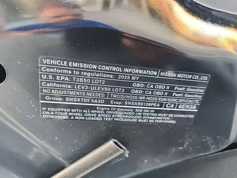 2025 Nissan Rogue SV