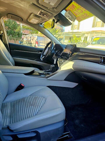 2021 Toyota Camry SE Nightshade