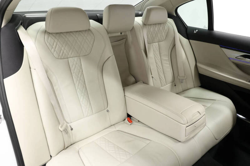 2016 BMW 7 Series 750i xDrive