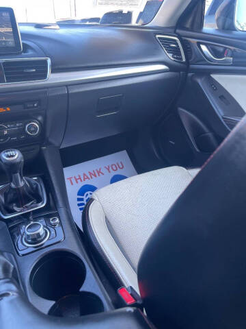 2016 Mazda MAZDA3 s Grand Touring