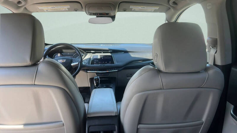 2020 Cadillac XT4 Premium Luxury