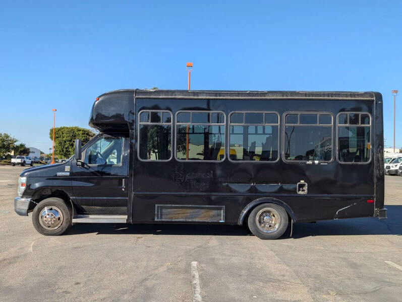 2013 Ford E-Series E-450 SD