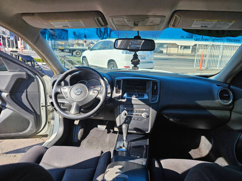 2014 Nissan Maxima