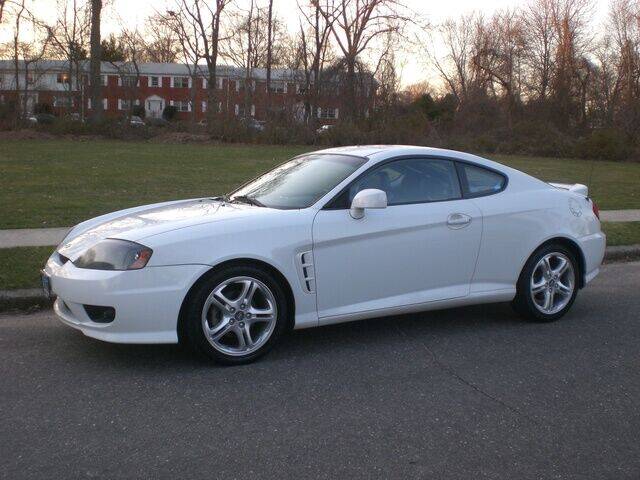 2005 Hyundai Tiburon for sale at Independent Auto - Main Street Motors in Rapid City SD