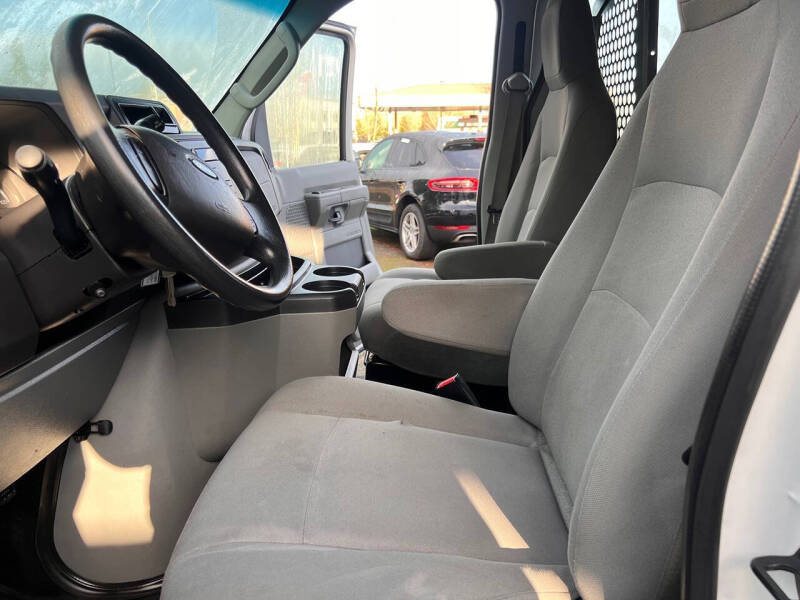 2013 Ford E-Series E-250