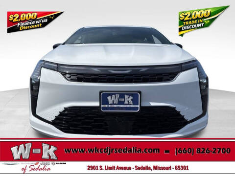 2027 Chrysler Pacifica Select