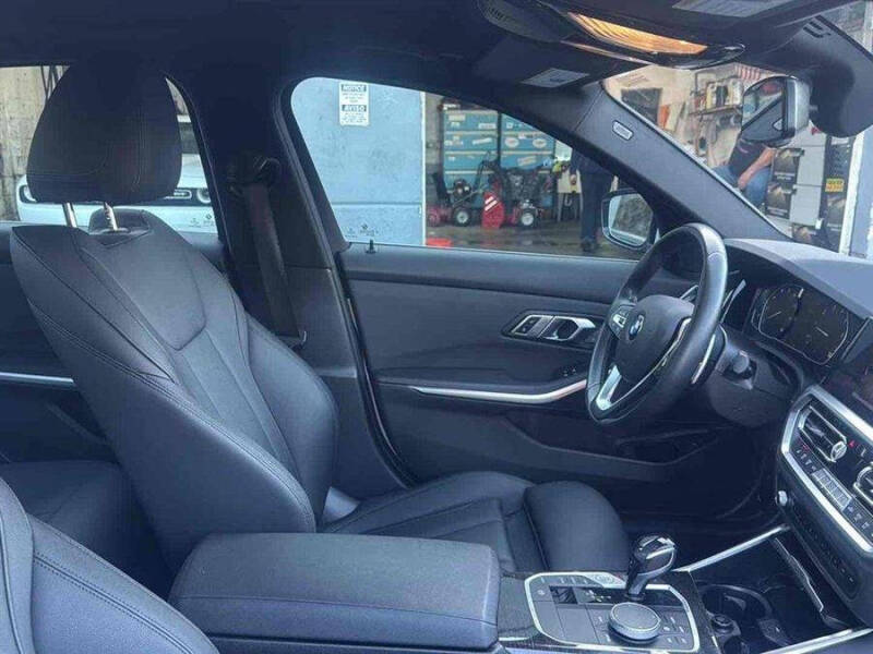 2021 BMW 3 Series 330i