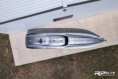 2019 Outerlimits SV43