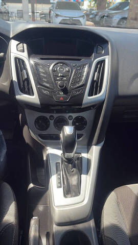 2012 Ford Focus SE
