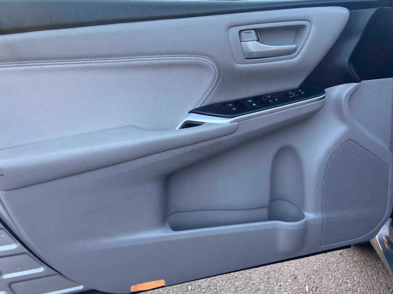 2017 Toyota Camry Hybrid