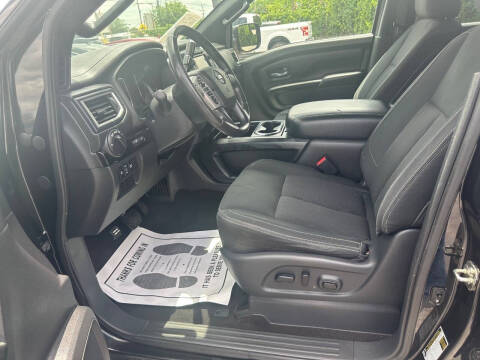 2019 Nissan Titan SV