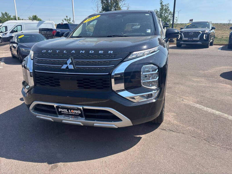 2022 Mitsubishi Outlander SE
