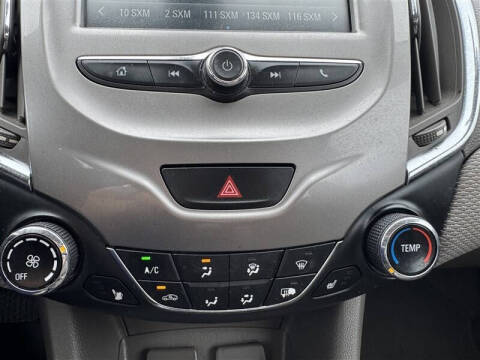 2017 Chevrolet Cruze LT Auto