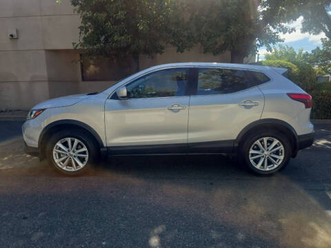 2017 Nissan Rogue Sport S
