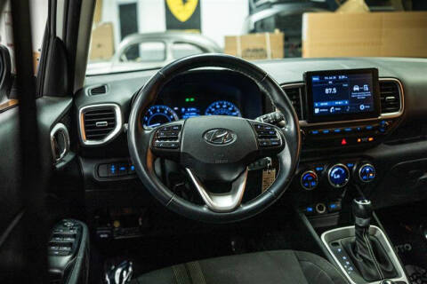 2022 Hyundai Venue SEL