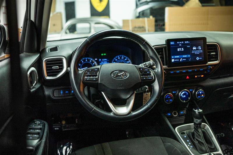 2022 Hyundai Venue SEL