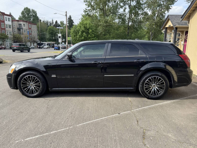 2005 Dodge Magnum RT