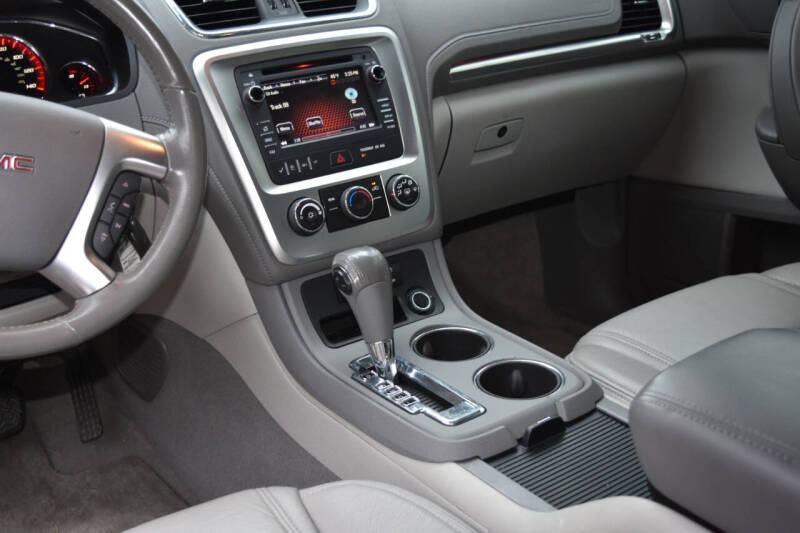 2013 GMC Acadia SLE-2