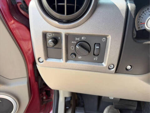 2004 HUMMER H2