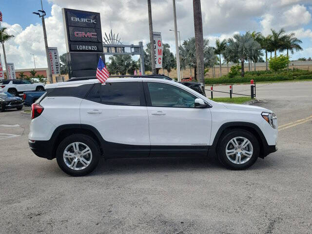2024 GMC Terrain SLE
