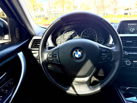 2018 BMW 3 Series 320i