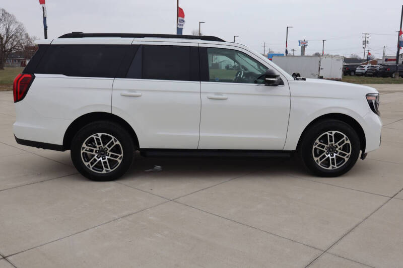 2026 Ford Expedition Active