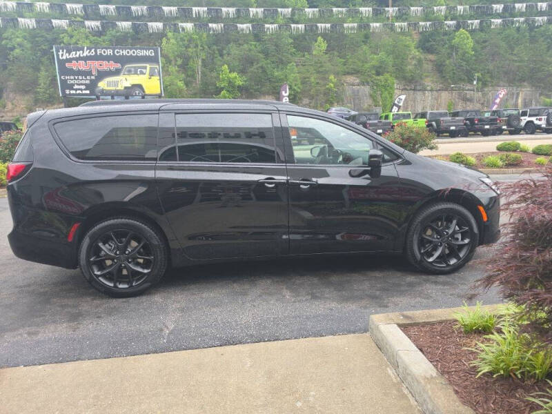 2027 Chrysler Pacifica Limited