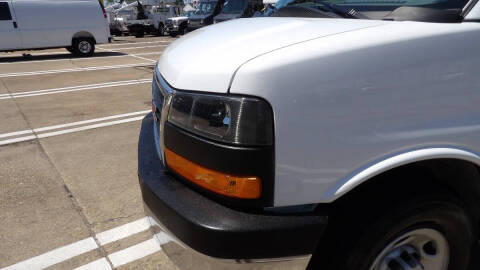 2024 GMC Savana 2500