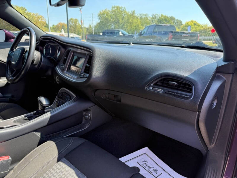 2022 Dodge Challenger SXT