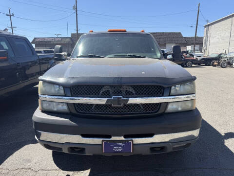 2004 Chevrolet Silverado 2500HD LS