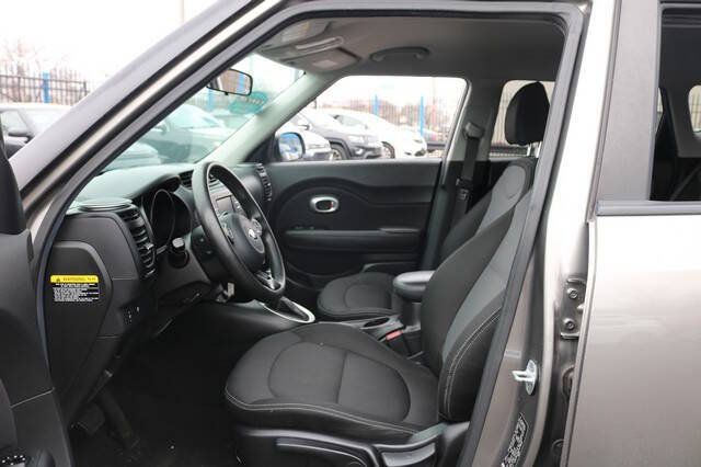 2017 Kia Soul +
