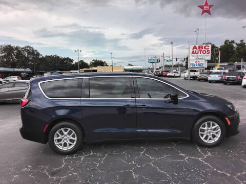 2017 Chrysler Pacifica Touring