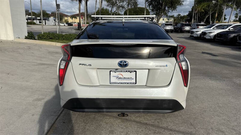 2016 Toyota Prius Two