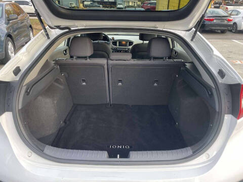 2017 Hyundai Ioniq Hybrid SEL