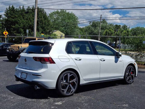 2026 Volkswagen Golf GTI SE