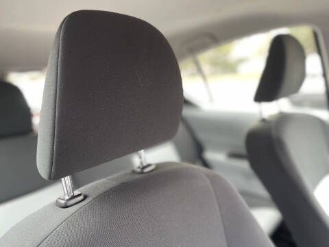 2013 Toyota Prius c One